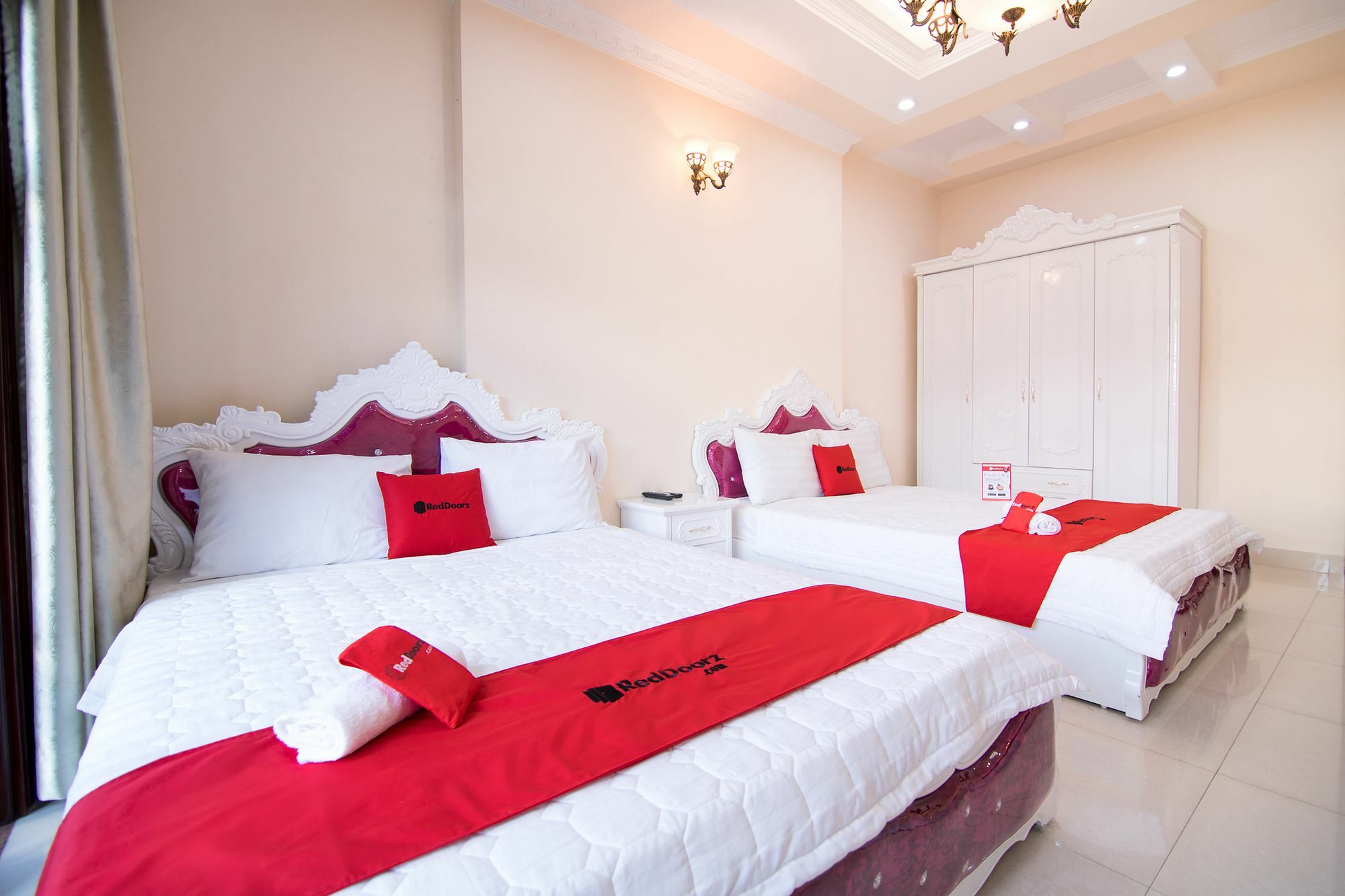 Готель Reddoorz Near Pico Plaza Cong Hoa Хошимін Екстер'єр фото