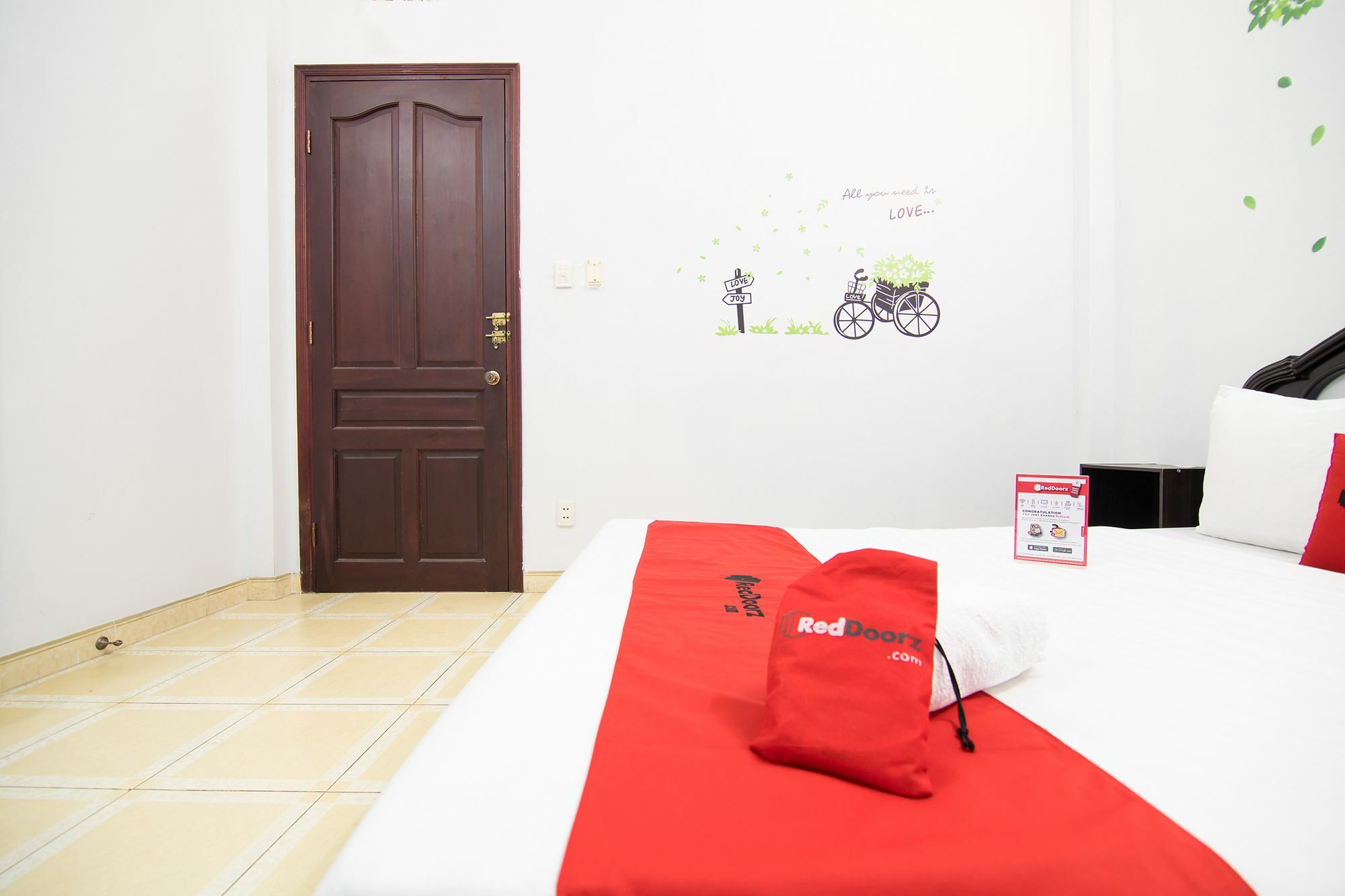 Готель Reddoorz Near Pico Plaza Cong Hoa Хошимін Екстер'єр фото