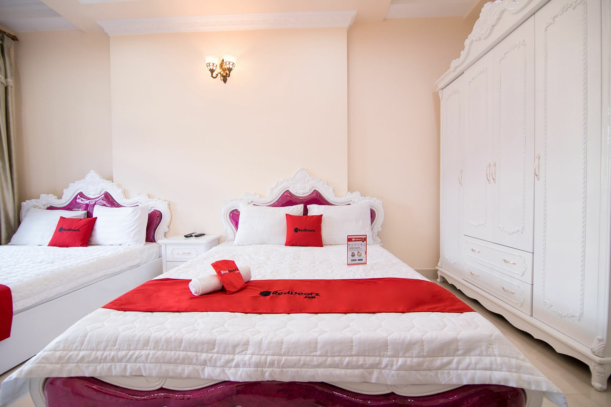 Готель Reddoorz Near Pico Plaza Cong Hoa Хошимін Екстер'єр фото