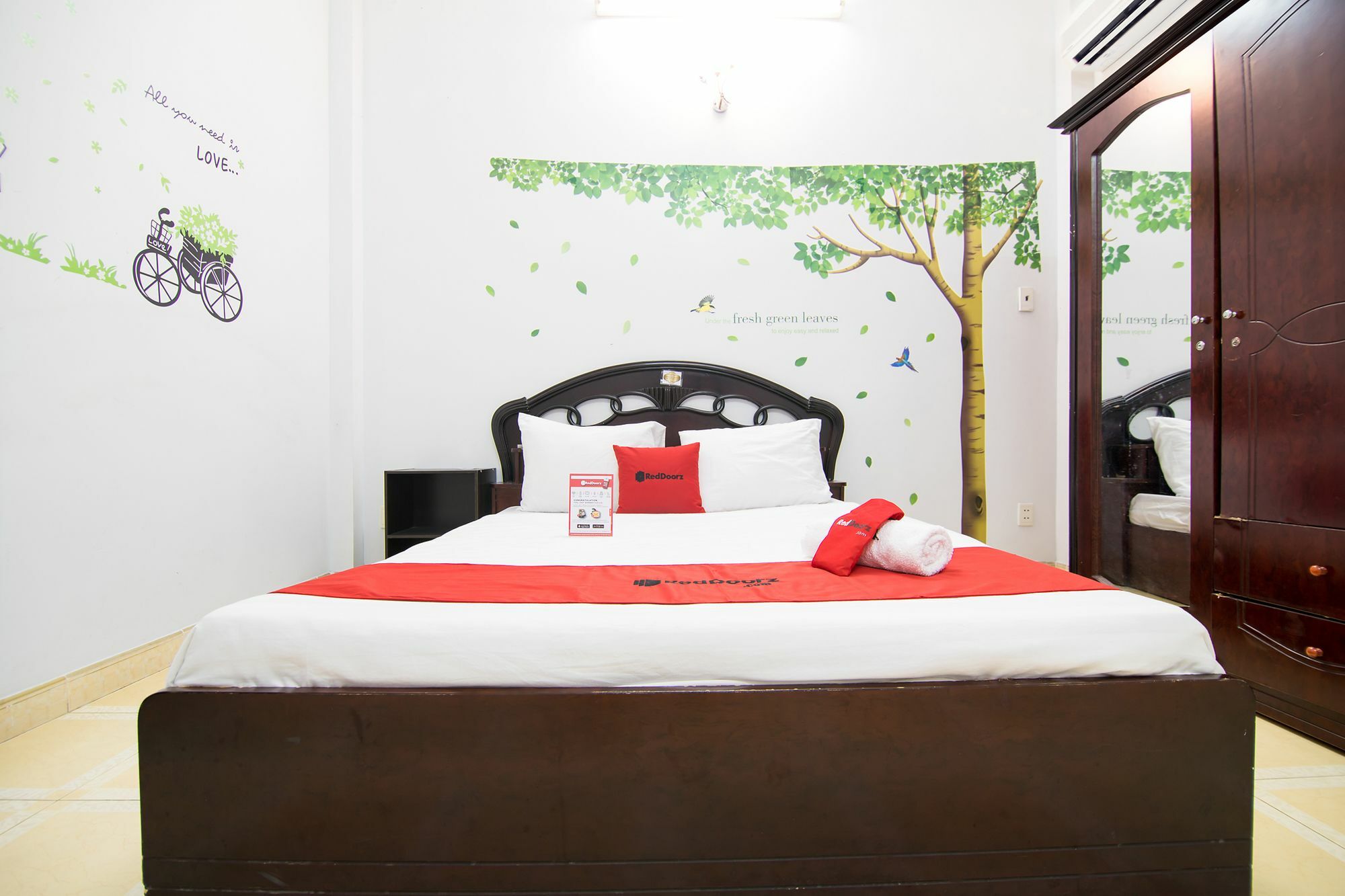 Готель Reddoorz Near Pico Plaza Cong Hoa Хошимін Екстер'єр фото